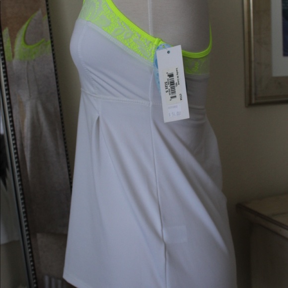 the softest work out top - Picture 3 of 8